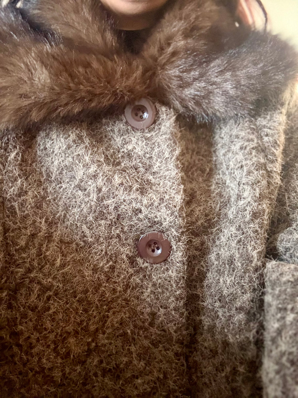 Veste courte col effet fourrure