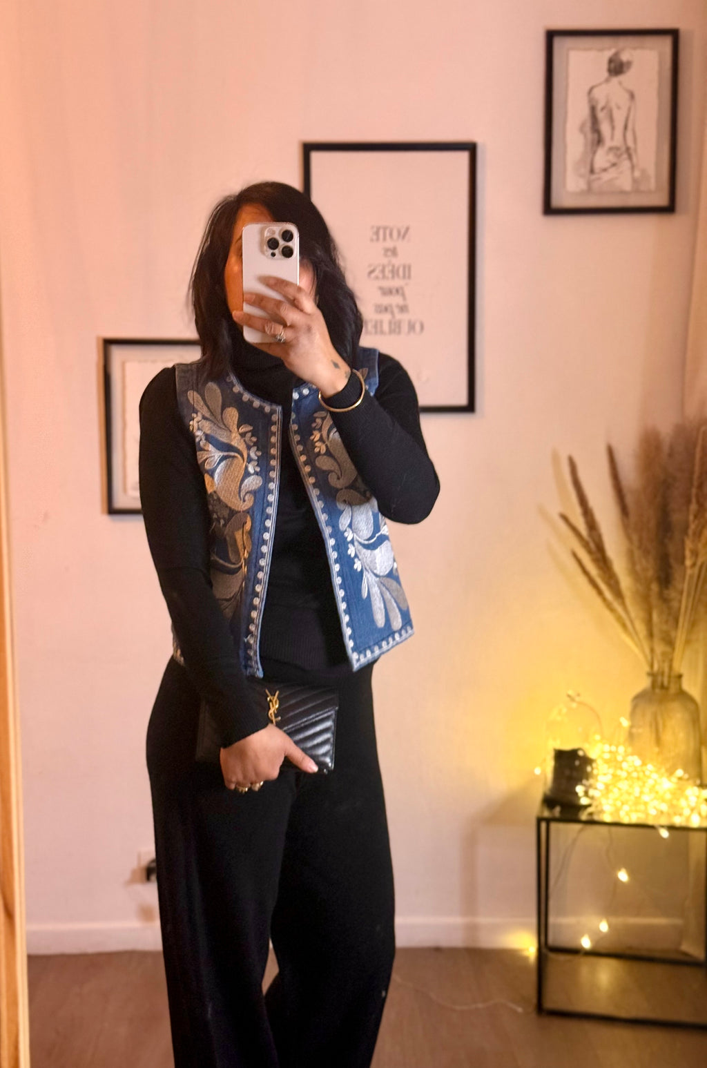 Gilet sans manches en denim brodé