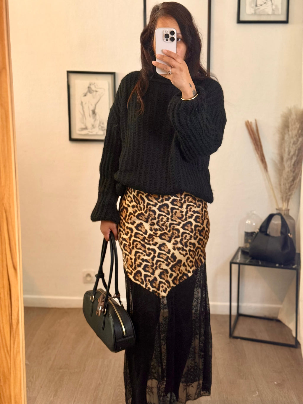 Jupe effet soie bas dentelle