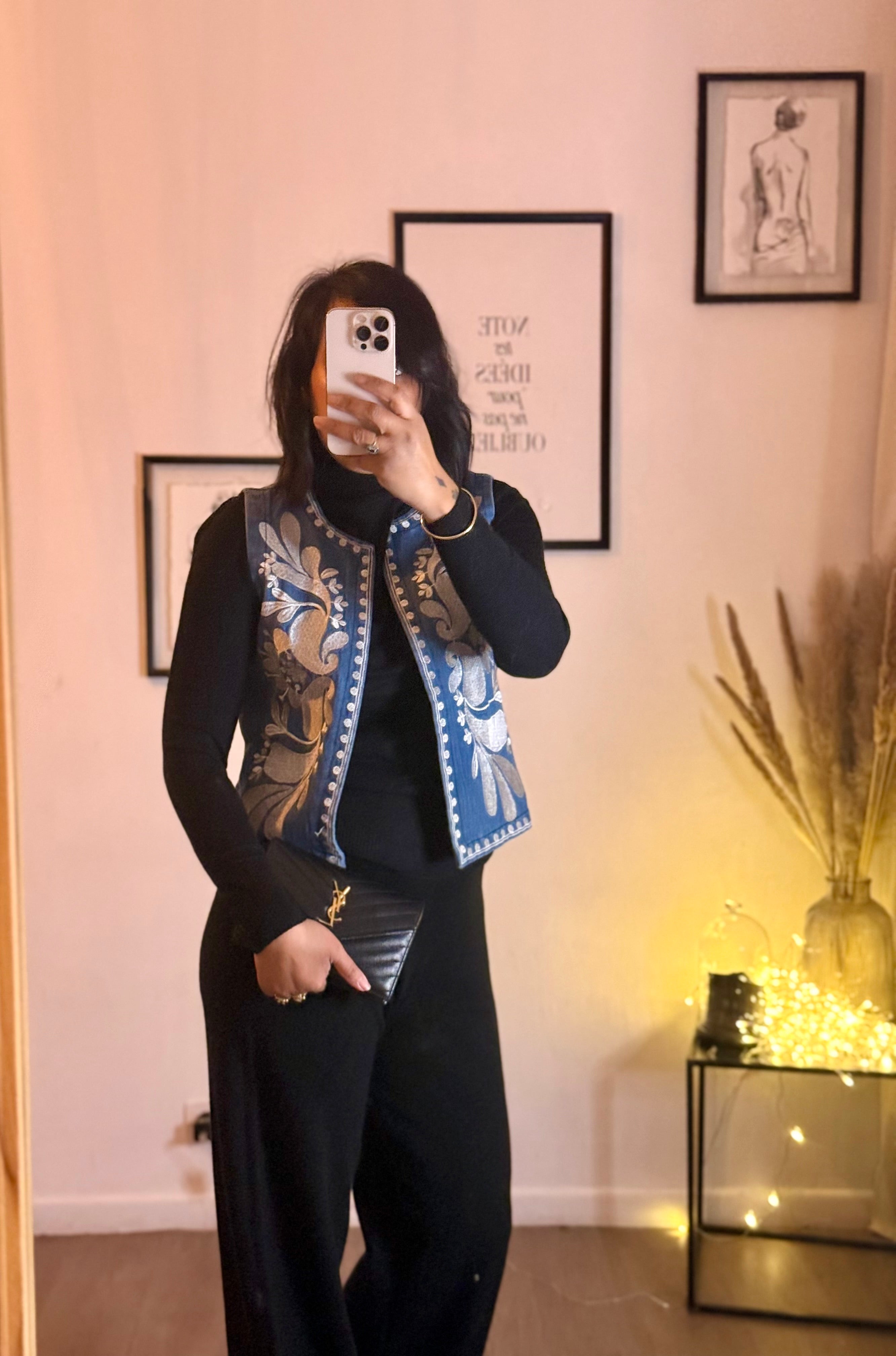 Gilet sans manches en denim brodé